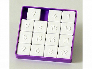 Hlavolam přesouvačka