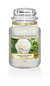 Yankee Candle svíčka - Camellia Blossom