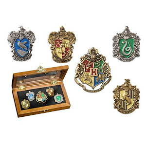Harry Potter: Sběratelské piny bradavických kolejí v dárkovém boxu