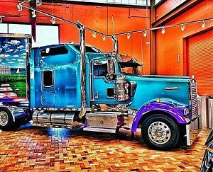 Diamantové malování Nablýskaný truck 30x40cm