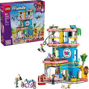 LEGO® Friends 42689 Klubovna pro kamarády v městečku Heartlake
