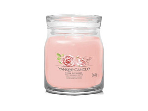 YANKEE CANDLE Fresh Cut Roses svíčka 368g / 2 knoty (Signature střední)