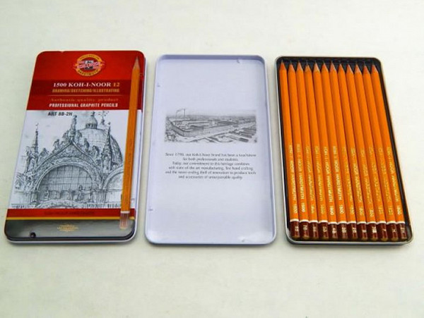 Koh-i-noor tužka grafitová umělecká 8B–2H souprava 12 ks v plechové krabičce