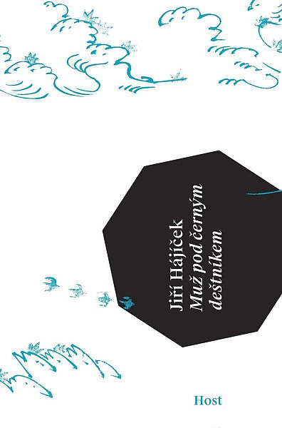 Muž pod černým deštníkem