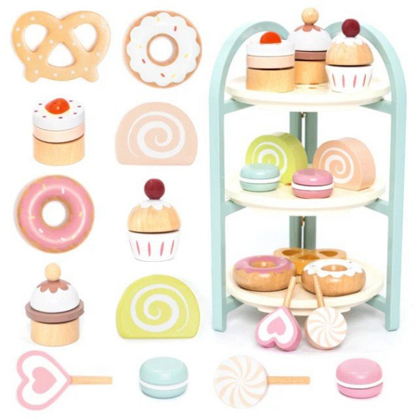 Dřevěný servírovací stojan se zákusky