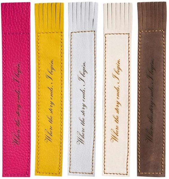 Kožená záložka se střapci Where the story ends. I begin.