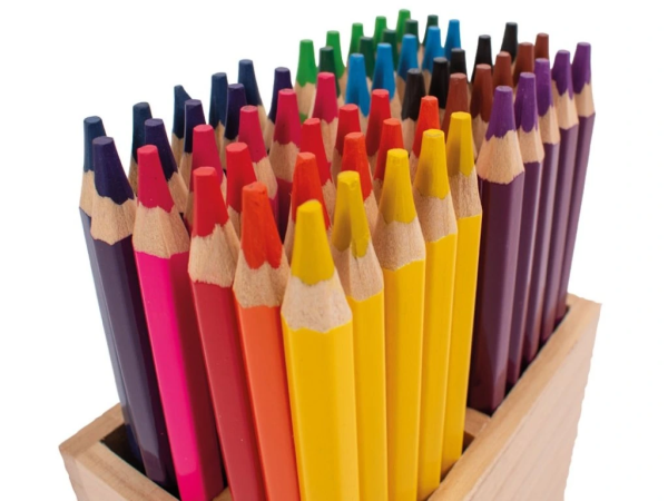 Pastelky v dřevěném stojanu 60 ks